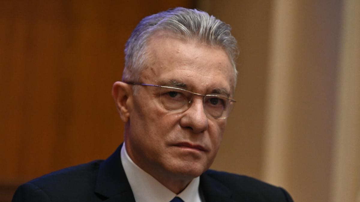 Consilierul prezidential Cristian Diaconescu Putin cauta timp pentru refacere militara