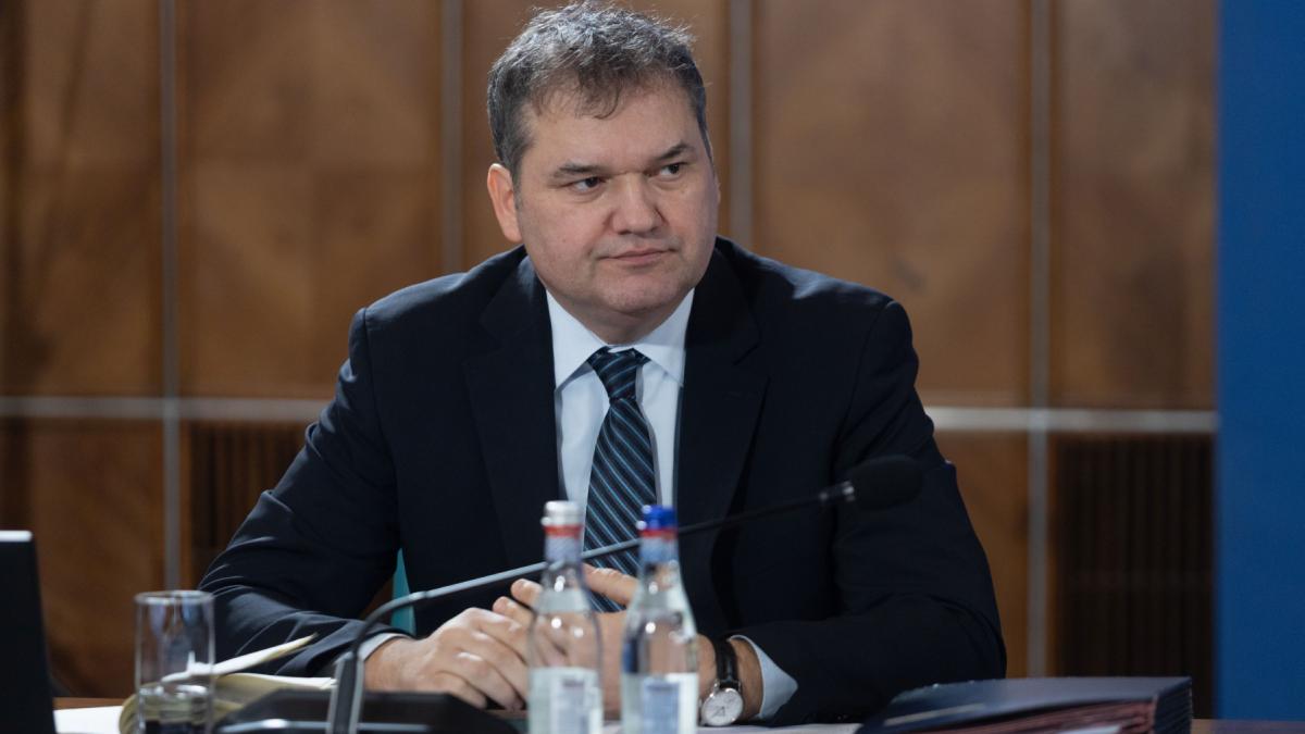 Cseke Attila reproseaza judecatorilor nemultumiti de Guvern
