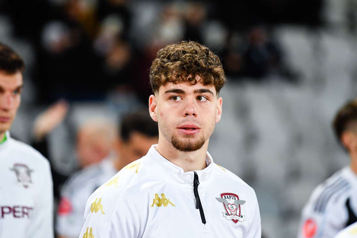 Doi jucatori romani pe lista fotbalistilor U20 valoroi