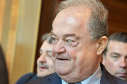 Blaga si Muraru sustin pe Bolojan criticand PSD