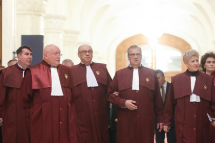 CCR va analiza pe 24 septembrie sesizarea ICCJ privind pensiile magistratilor