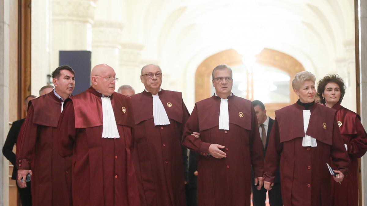 CCR va analiza sesizarea ICCJ despre pensiile magistratilor