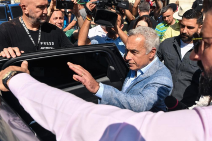 Din ce traiesc Calin Georgescu Fara venituri dar cu bodyguarzi