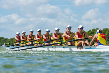 Echipajul feminin 81 al Romaniei medalie de argint mondiala