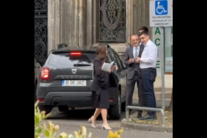 George Simion a parcat masina pe loc pentru dizabili