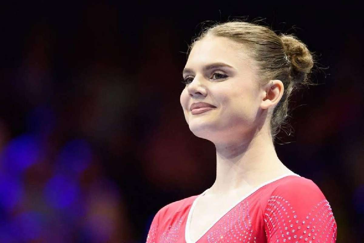 Gimnastica romaneasca renaste Denisa Golgota aur la sol