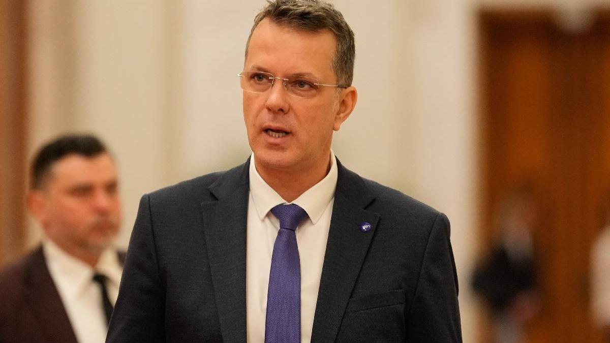 Ministrul Apararii Ionut Mostean Potra aavut suport important