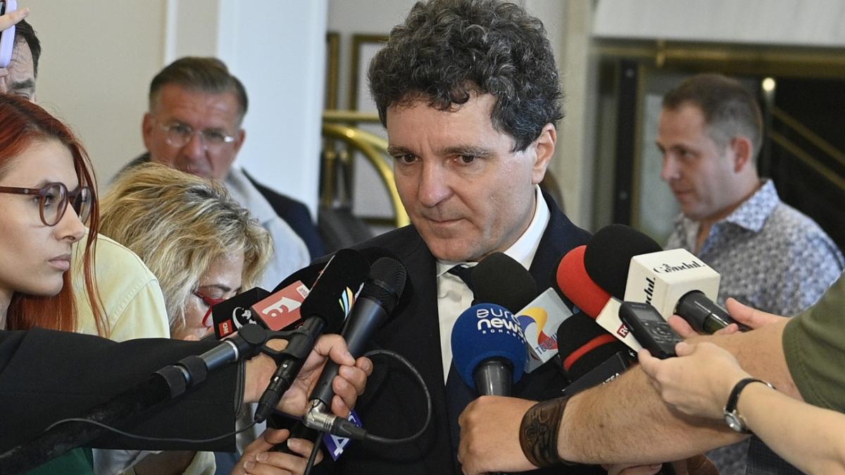Nicusor Dan Infeciile nosocomiale pericol pentru bebelusi