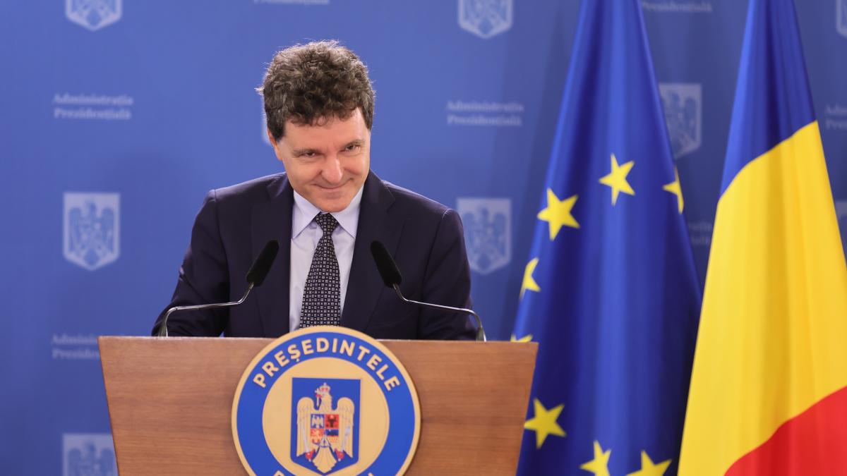 Nicusor Dan explica de ce nu semneaza legerea antisemitismului
