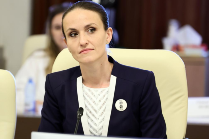 Nicusor Dan nu merg e la ONU Oana Toiu reprezinta Romania