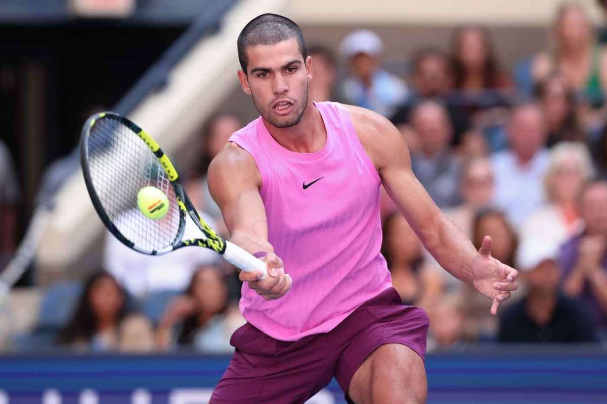 Tracker de Tenis Sinner calificat in sferturi Alcaraz incepere la US Open
