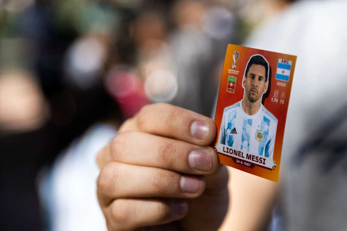 Un card Panini cu Lionel Messi vandut scump