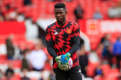 andre onana aproape sa paraseasca man utd