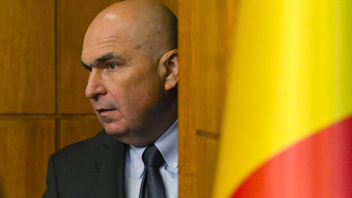 Ilie Bolojan Politicienii nu servicii raspund de alegeri