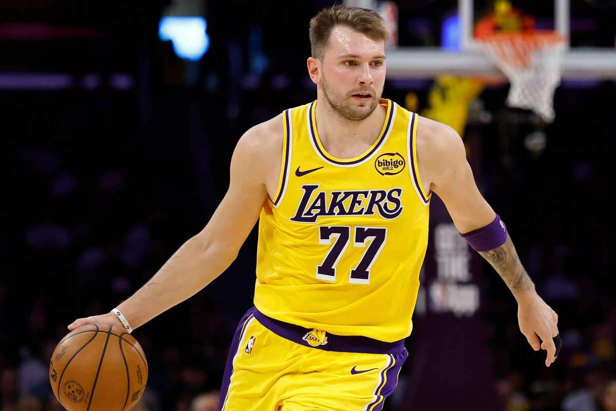 Luka Doncic debuteaza acasa cu o demonstraie remarcabila