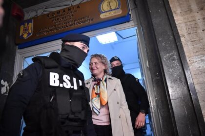 Nicuser Dan a destituit sefa Spitalului Militar pentru coruptie