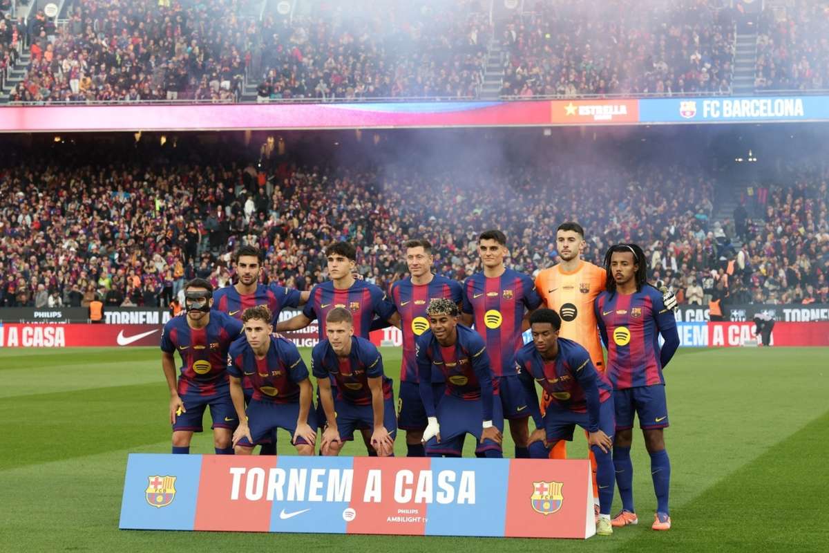 Barcelona s a intoars pe Camp Nou Lewandowski a marcat golul 1