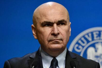 Bolojan impune o conditie pentru a evita cresterea TVA ului