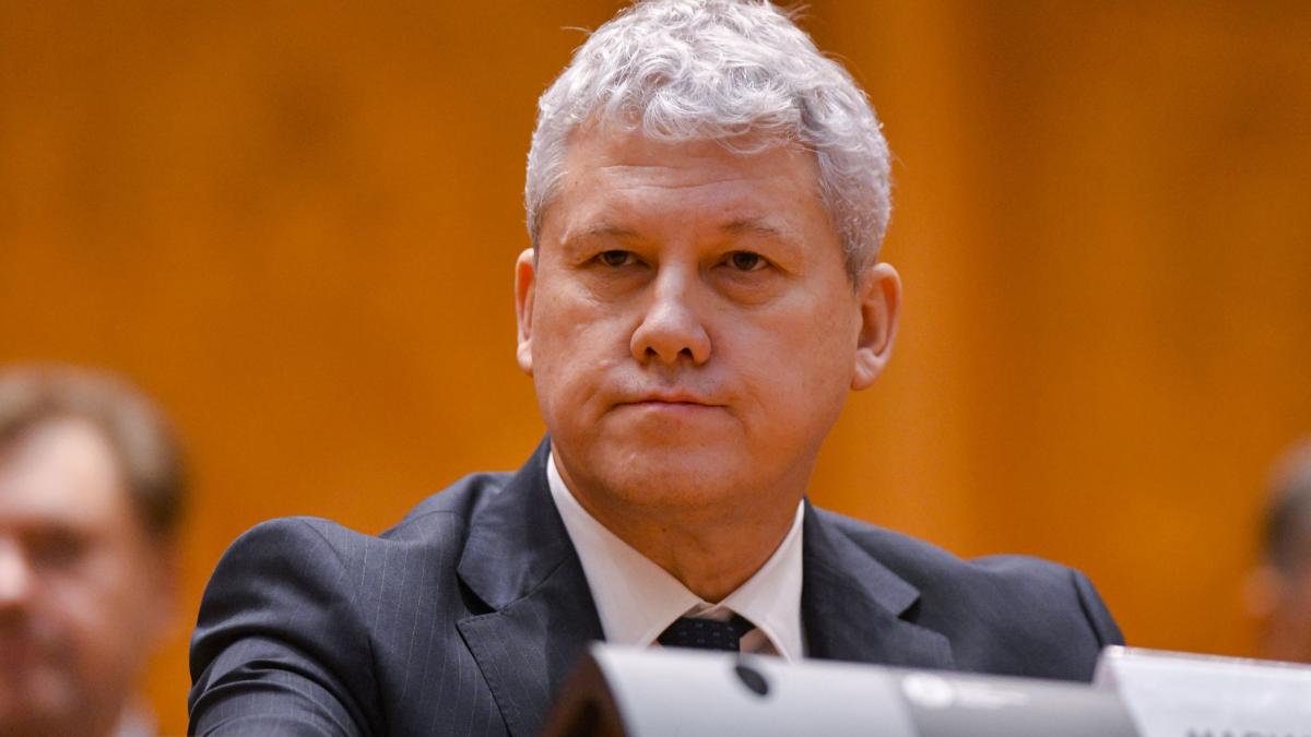 Catalin Predoiu despre deficitul de personal Recrutam 6000 dar lipsesc 30000