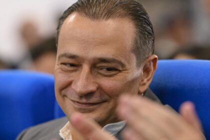 De ce sigla PSD e mica pe panouri Explicatia lui Baluta