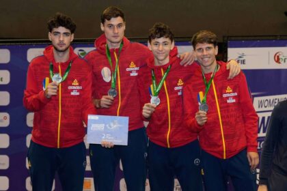 Echipa de sabie masculina a Romaniei medalia de argint