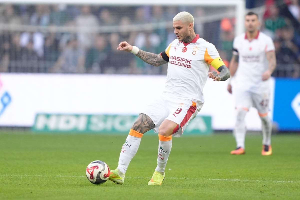Impresarul lui Icardi afirma ca jucatorul a refuzat 120 milioane euro