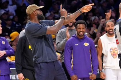 LeBron James autorizat sa revin la antrenamente