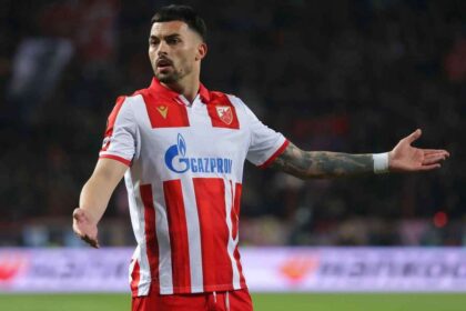 Lovitura pentru Steaua Rosie inainte de meci