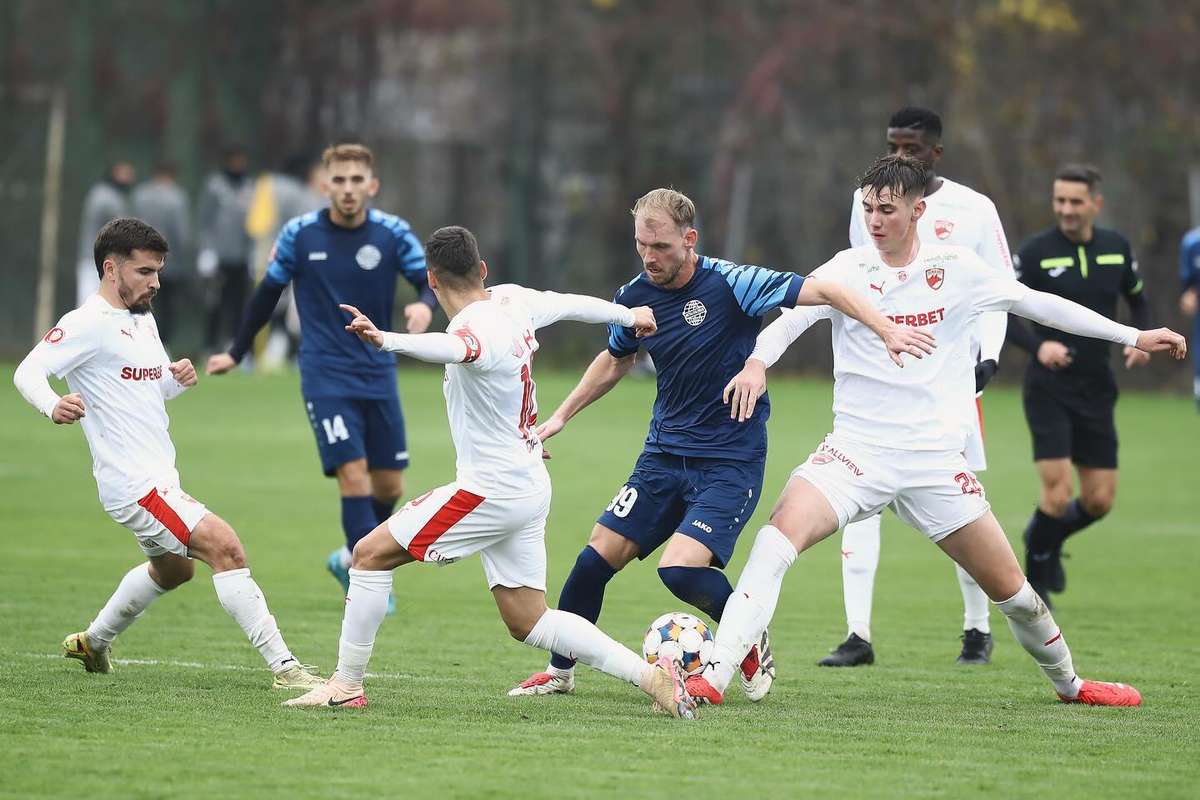 Metaloglobus invinge Dinamo cu 3 0