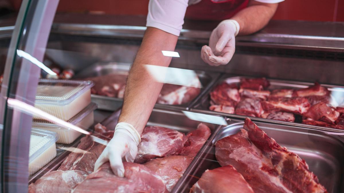 Ministrul Agriculturii doreste controlul loturilor de carne de porc
