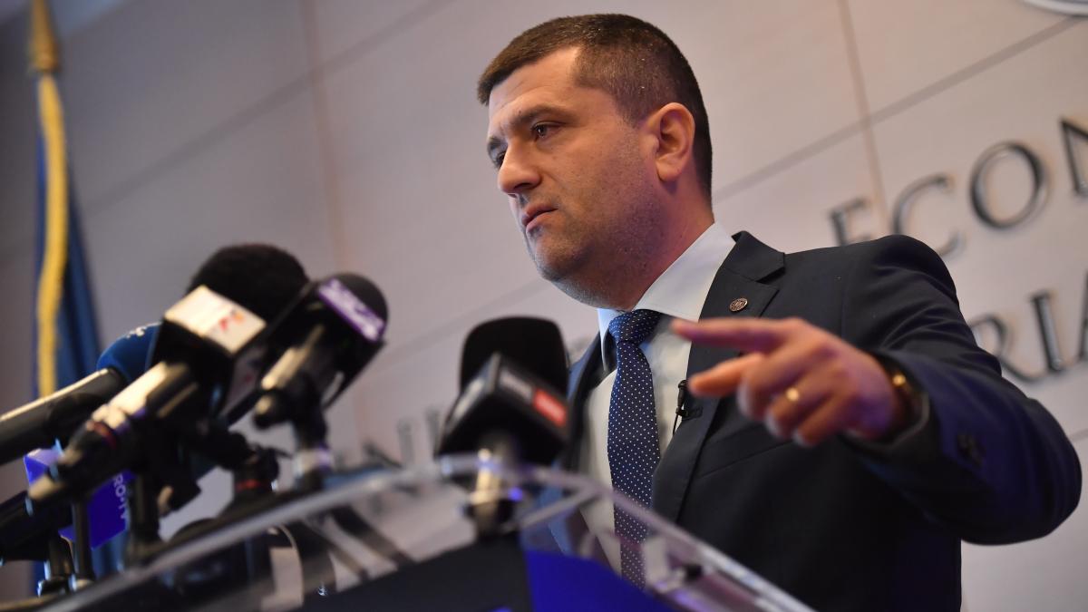 Miruta despre gunoaie langa Fabrica Fagaras Am trimis Controlul