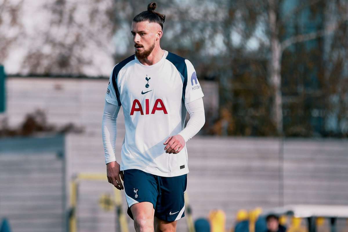 Radu Dragusin a jucat primele minute la Tottenham dupa accidentare