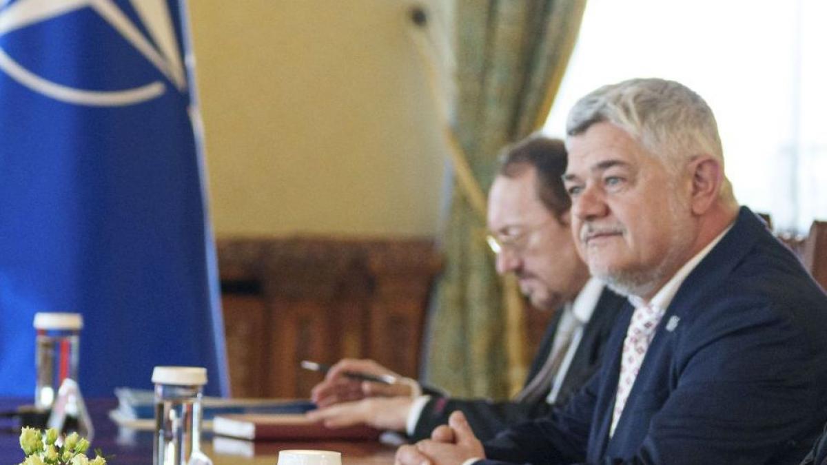Senatorii plecati de la Soshoaca cer motiune de cenzura