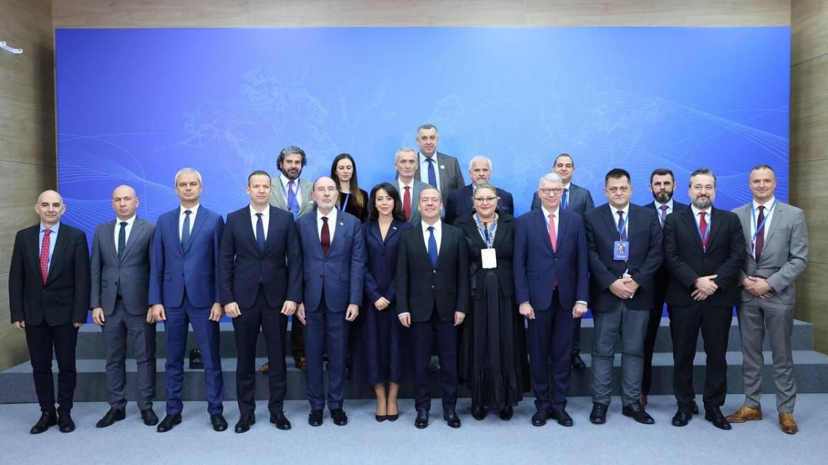 Sosoca s a pozat cu Medvedev la Soci