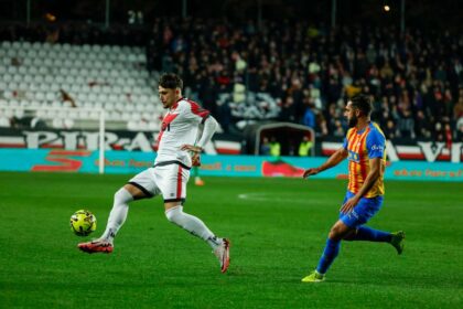 Andrei Ratiu cel mai bun jucator contra Valenciei