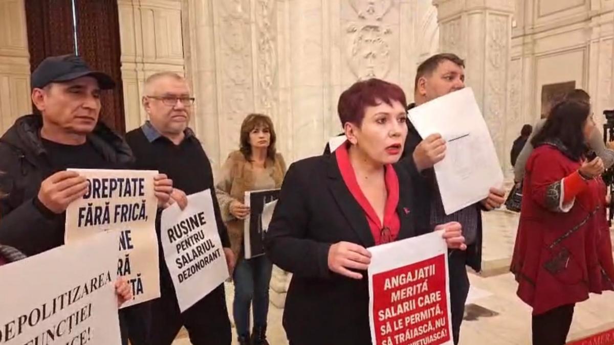 Ilie Bolojan huiduit de angajatii Parlamentului
