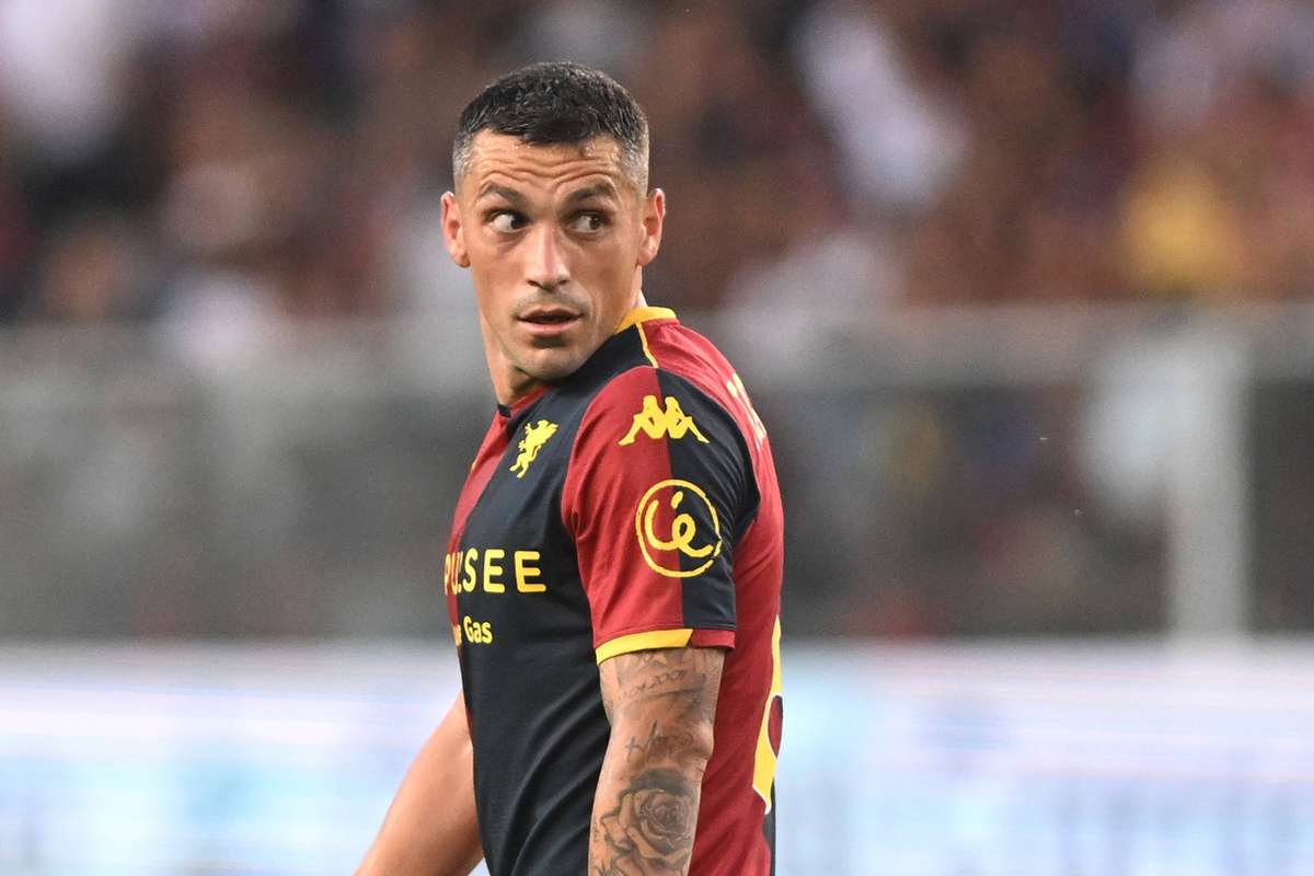 Nicolae Stanciu aproape de plecare de la Genoa