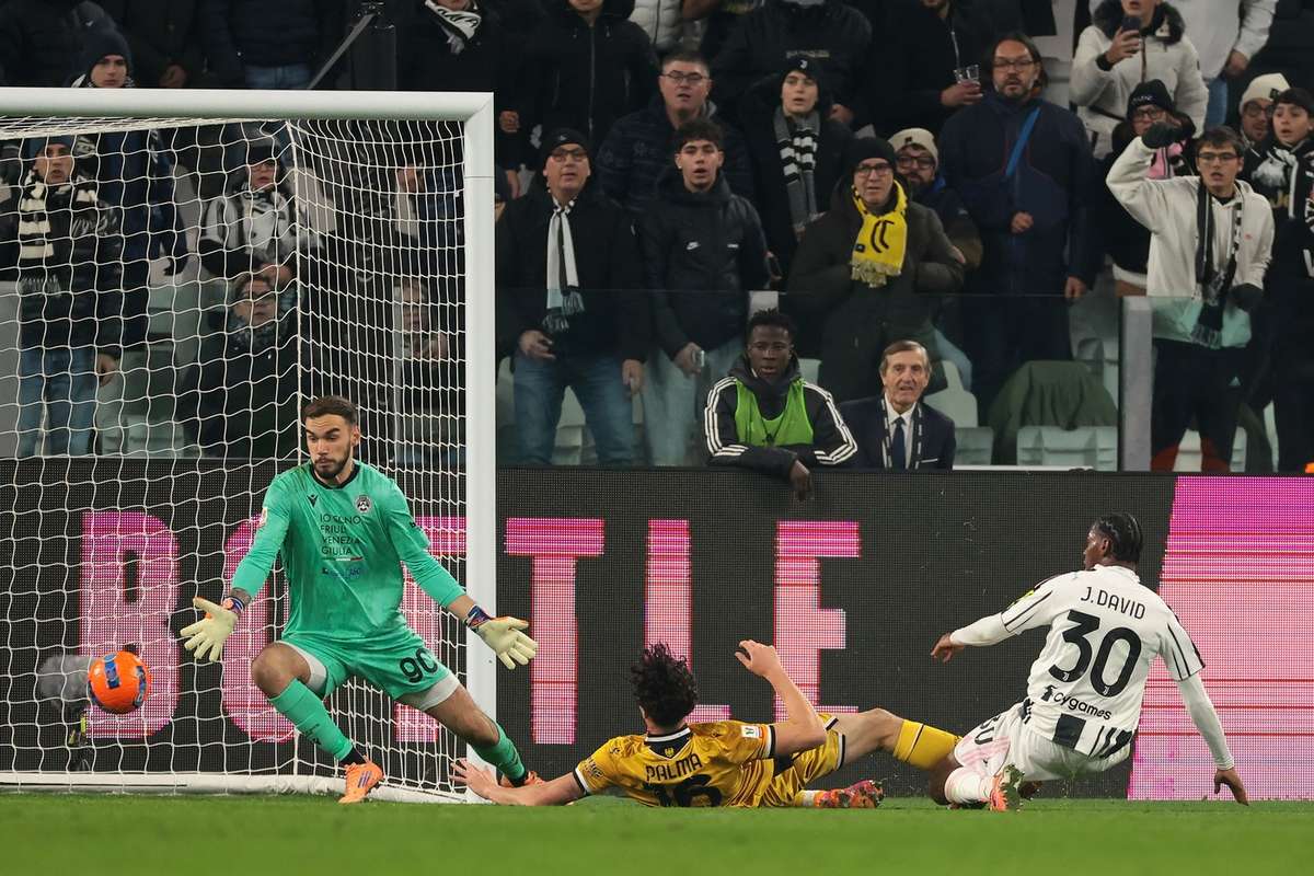 Razvan Sava a revenit in poarta Udinese contra Juventus