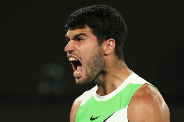 Alcaraz il infrunta pe De Minaur si se califica in semifinalele Australian Open