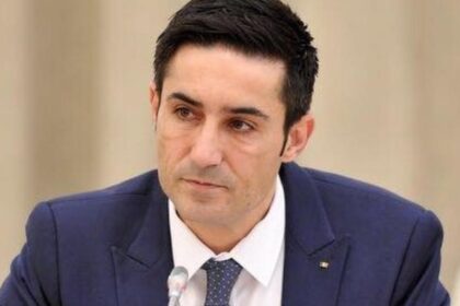 Cand va decide PSD daca va continua sa ramana la guvernare Claudiu Manda Observam presiuni in interiorul partidului
