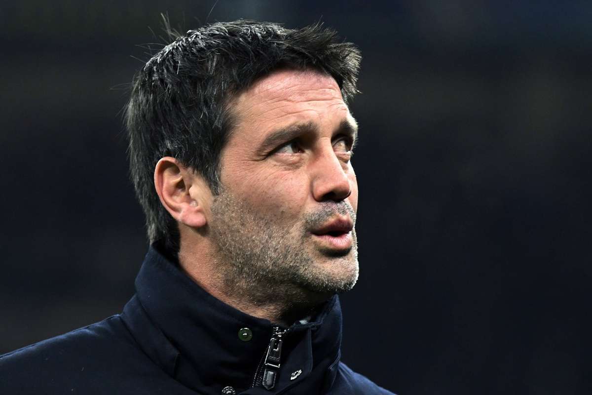 Cristian Chivu va transporta flacara olimpica inainte de ceremonia de deschidere a Jocurilor Olimpice 2026