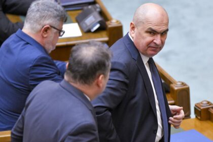 Evaluam daca vom continua sa ne mentinem la guvernare Ilie Bolojan acuzat de sabotaj de