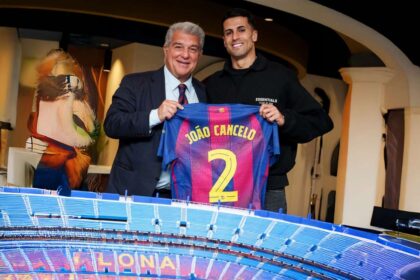 Joao Cancelo fericita revenire la Barcelona Este o onoare