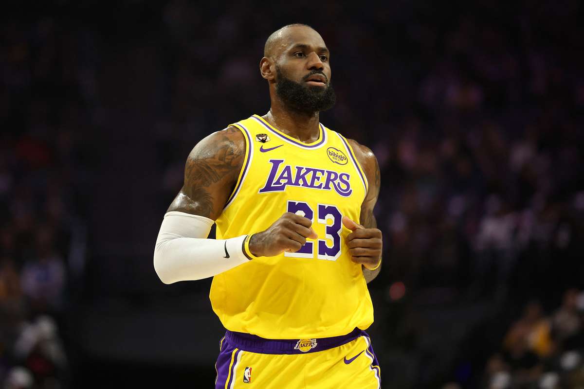 Sfaritul unei ere LeBron James nu va mai fi jucator titular in NBA All Star Game dupa 21 de ani
