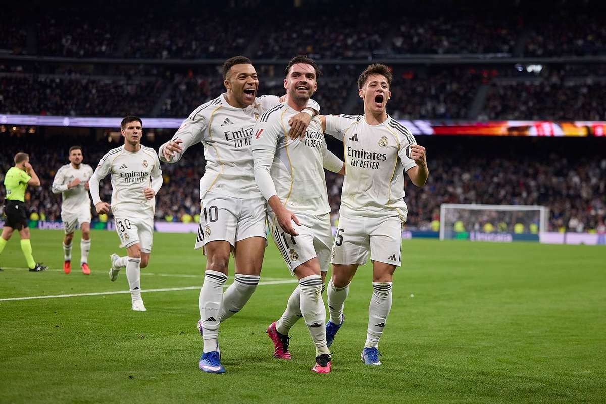 VIDEO Fluieraturi pe Bernabeu Real Madrid depaseste dificultatile si se confrunta cu Levante