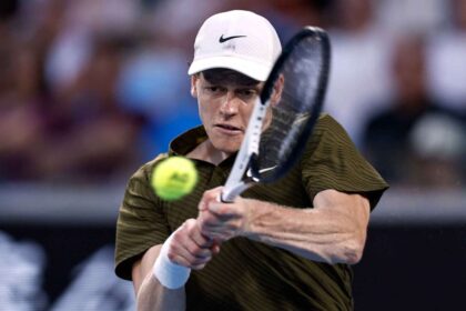 ghidul tenisului djokovic si sinner aproape de o confruntare in semifinale la ao swiatek se confrunta cu rybakina