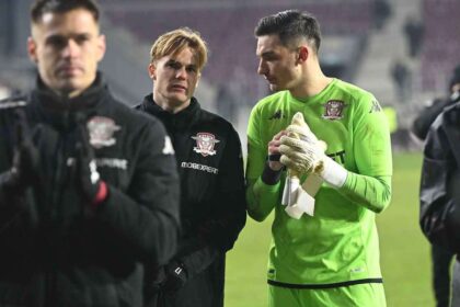 A jucat doar 30 de minute cu Farul si s a accidentat Rapid iasi pierde portarul inainte de meciul cu Dinamo