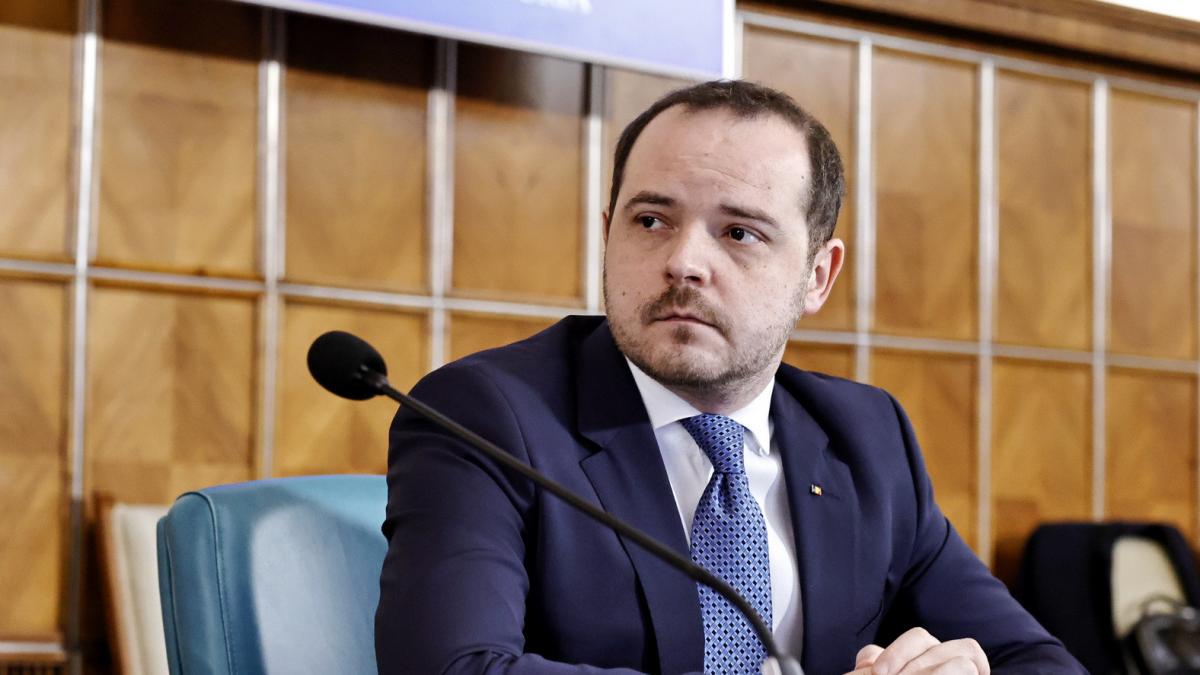 Alexandru Nazare despre prima zi de concediu medical neplatit Propunerea a venit de la