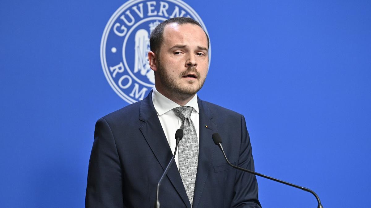 Alexandru Rogobete Vaccinarea copiilor cifre ingrijoratoare Pe retelele sociale se propaga tot