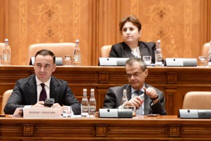 Bogdan Ivan lipse ste de la Parlament pentru a oferi explicatii privind criza apei potabile din Curtea de Arges